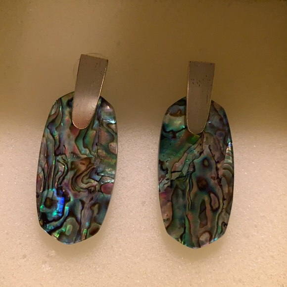 Kendra Scott Aragon Earrings in Abalone - Picture 4 of 4
